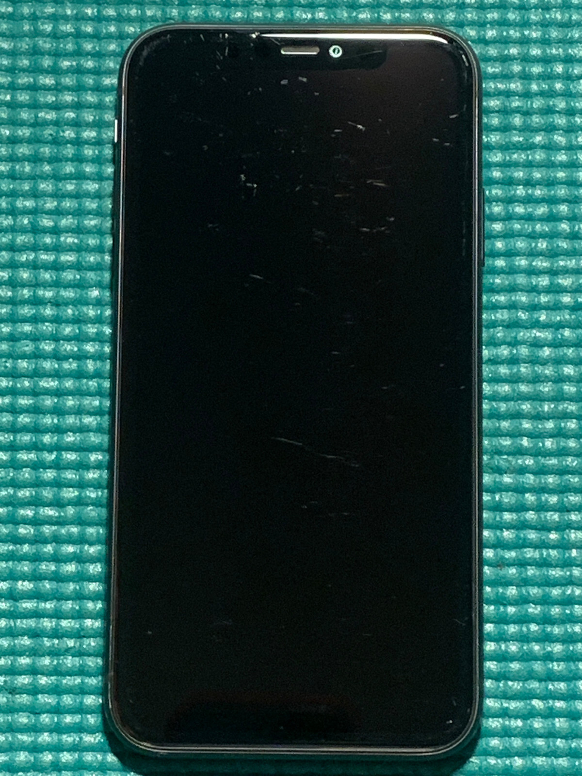 Apple iPhone 11 – 64GB – Black (Unlocked) A2111 (CDMA + GSM)