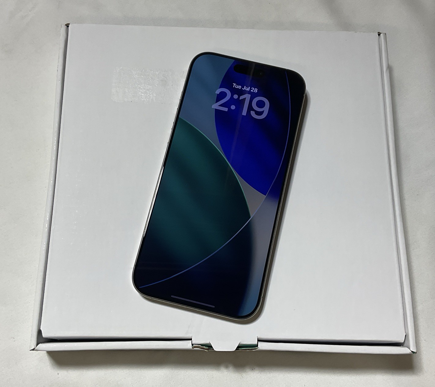 Apple iPhone 16 Pro Max, 1TB, Natural Titanium – Unlocked Gray (USED) G10