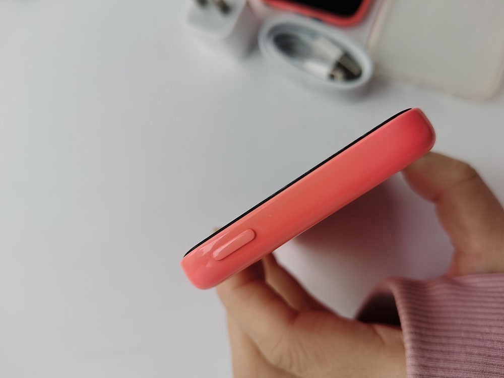 Unlocked Apple iPhone 5c -16GB White / Bule /Pink / Green 4 colors Optional