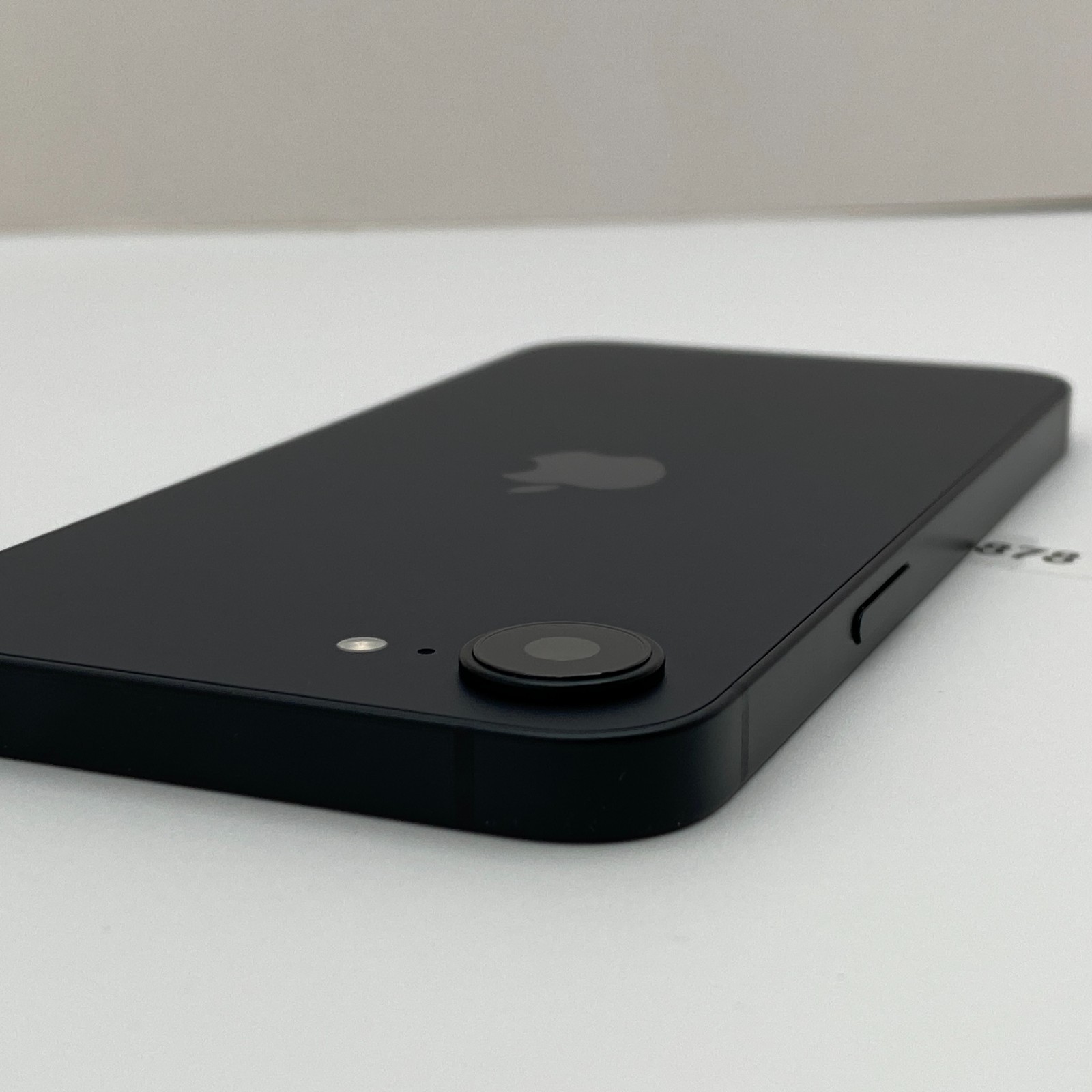 Apple iPhone 16e – 128GB – Black (Visible ONLY) – Very Good Condition