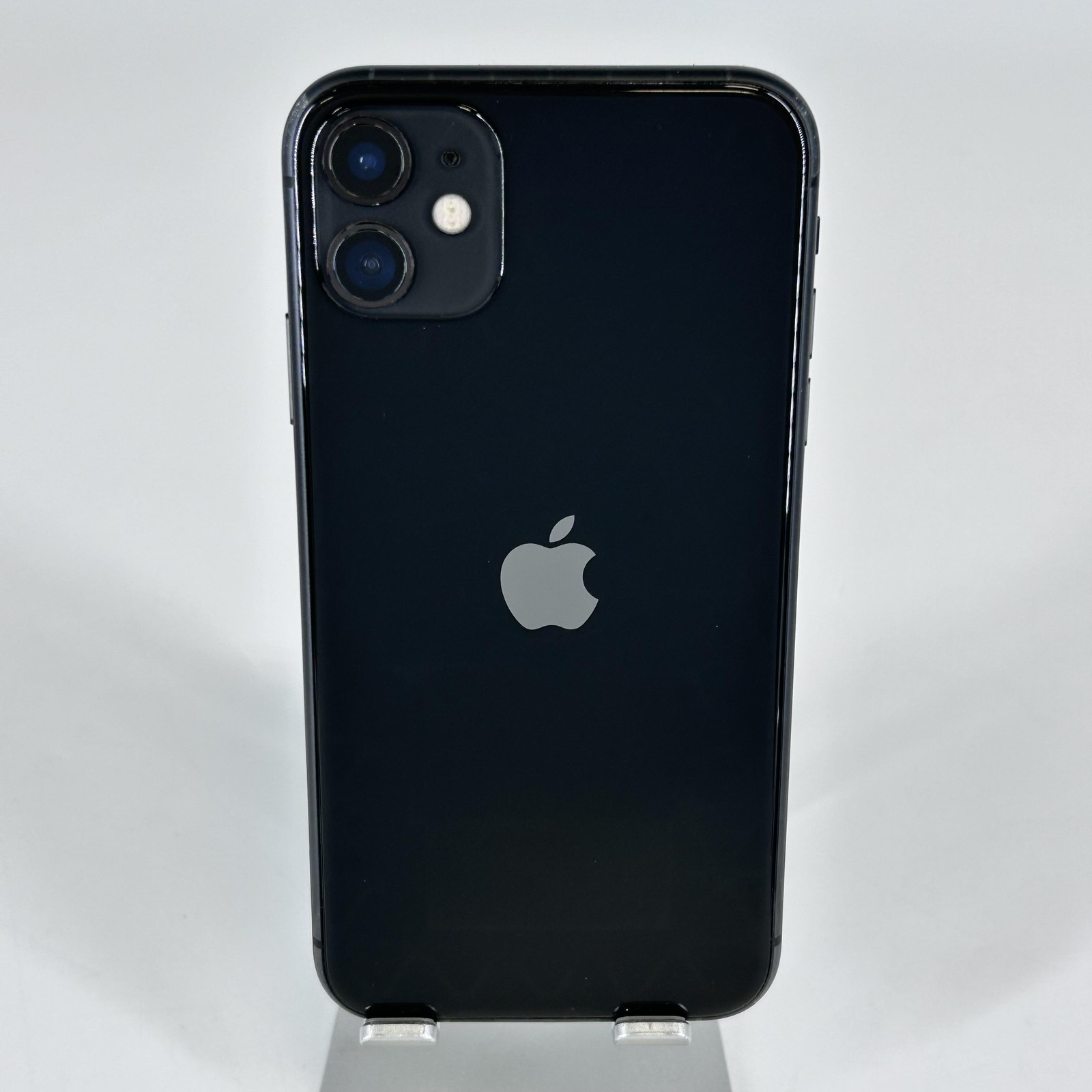 Apple iPhone 11 Black 64GB Unlocked – Good w/ White Spots