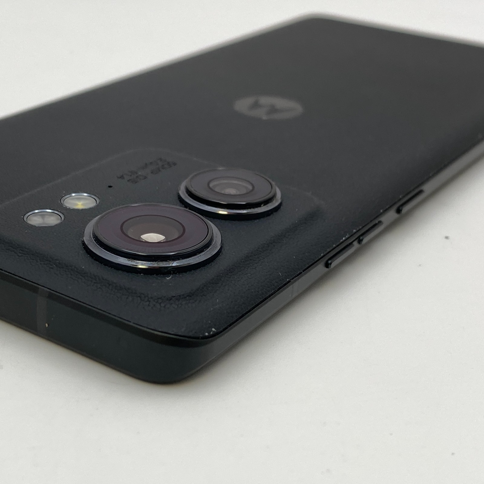 Motorola Edge – 256GB – Eclipse Black (Unlocked) XT2305-1 – Good Condition