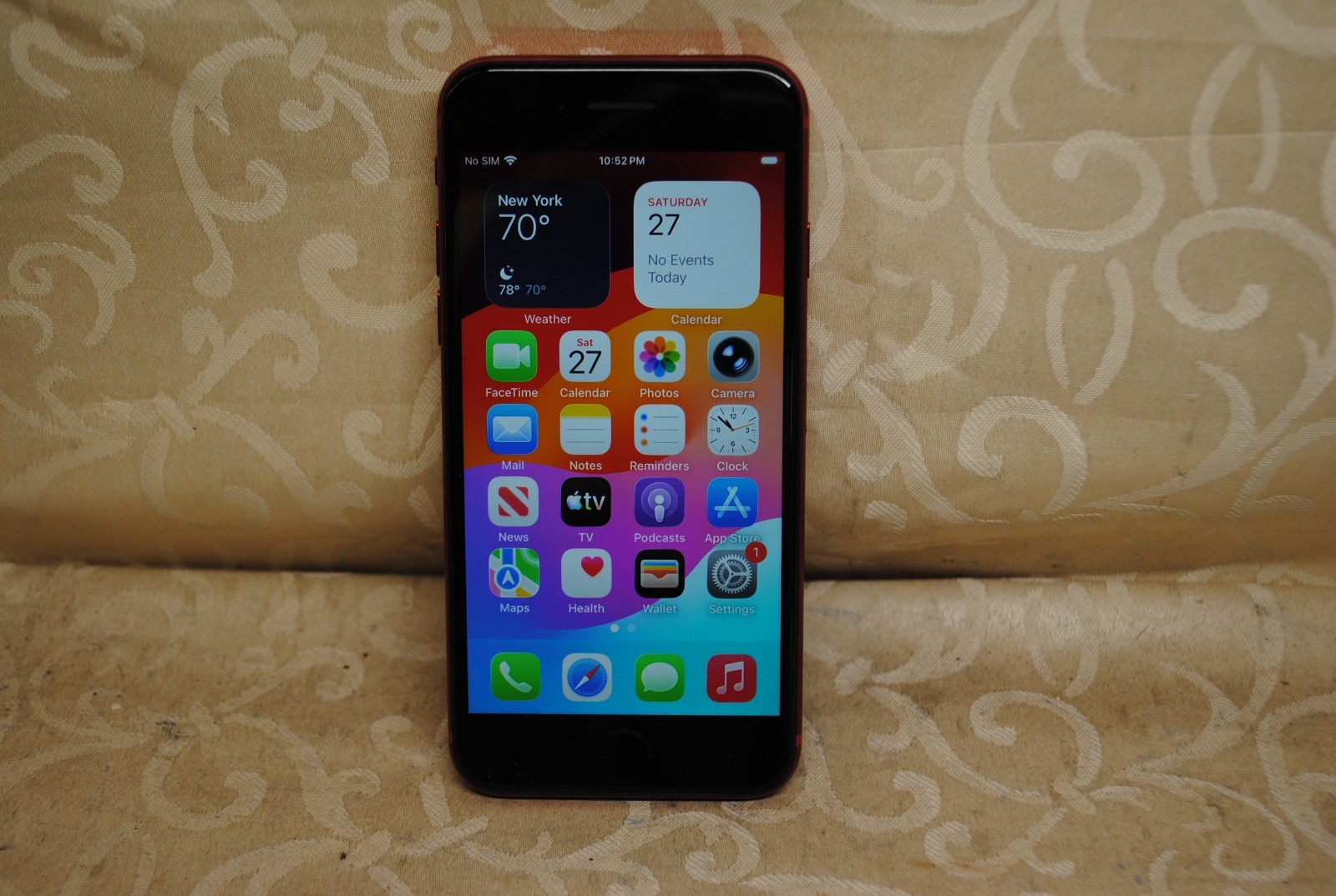 Apple iPhone SE 2nd Gen RED 64GB Unlocked 78% Battery FREE SHIPPING