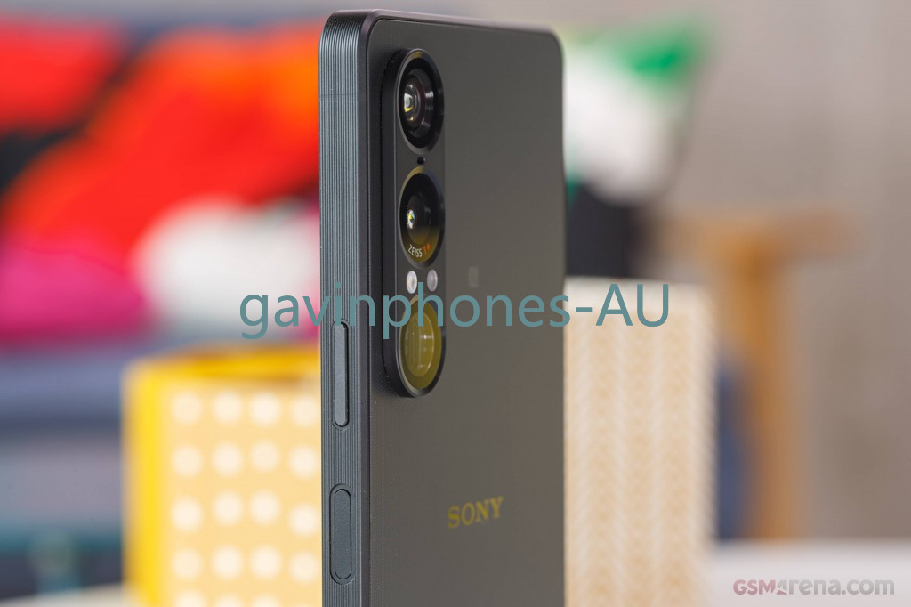 Unlocked Xperia 1 VII 256GB DualSIM Smartphone 48MP Triple Camera 120Hz OLED 5G