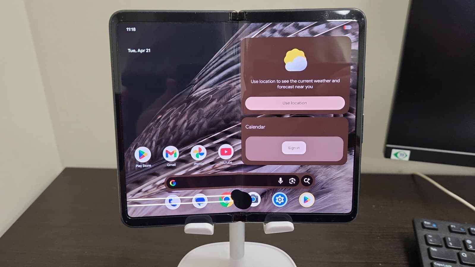 Google Pixel Fold 5G – 256 GB – Obsidian (Unlocked) B GRADE COSMETIC/LCD DAMAGE