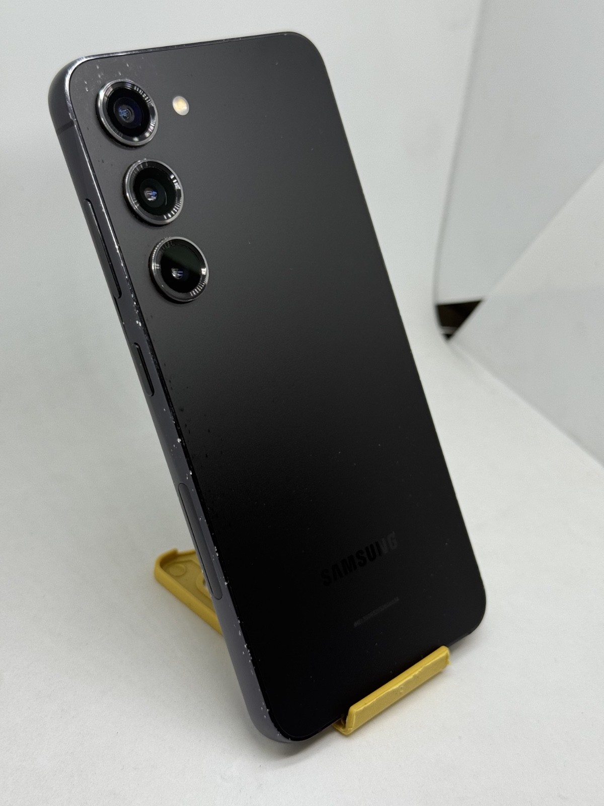 Samsung Galaxy S23 128GB Unlocked SM-S911U 6.1″ 50MP 5G WiFi 6E Phantom Black