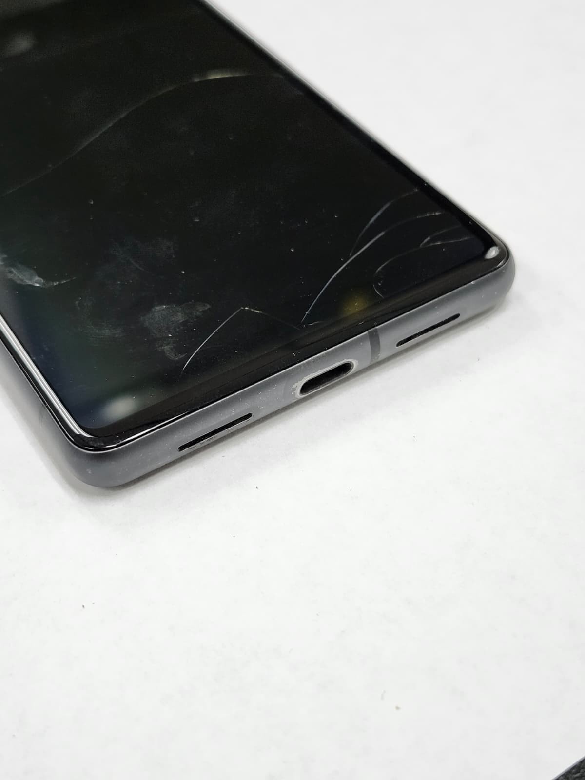 DEFECTIVE – Google Pixel 7 – 256GB – Obsidian – Unlocked – GVU6C – 11833