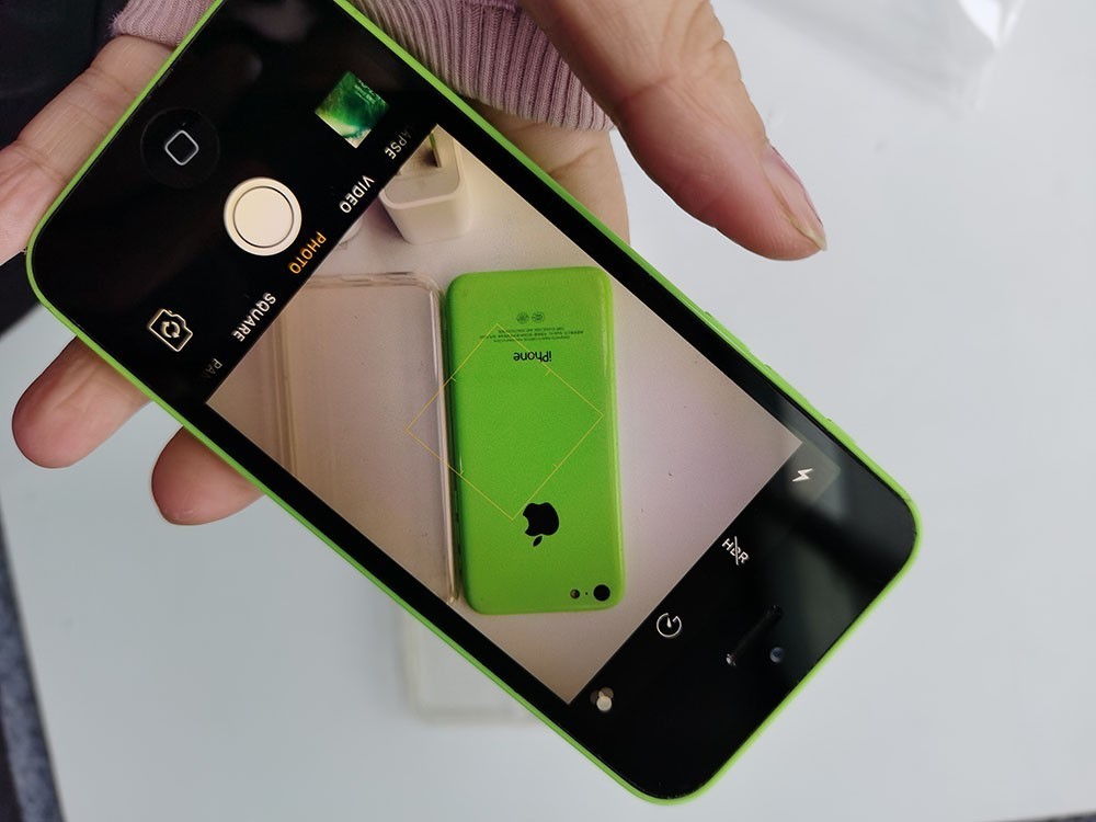 Apple iPhone 5c – 8 GB / 16 GB / 32GB – Green (Unlocked) 90% NE W