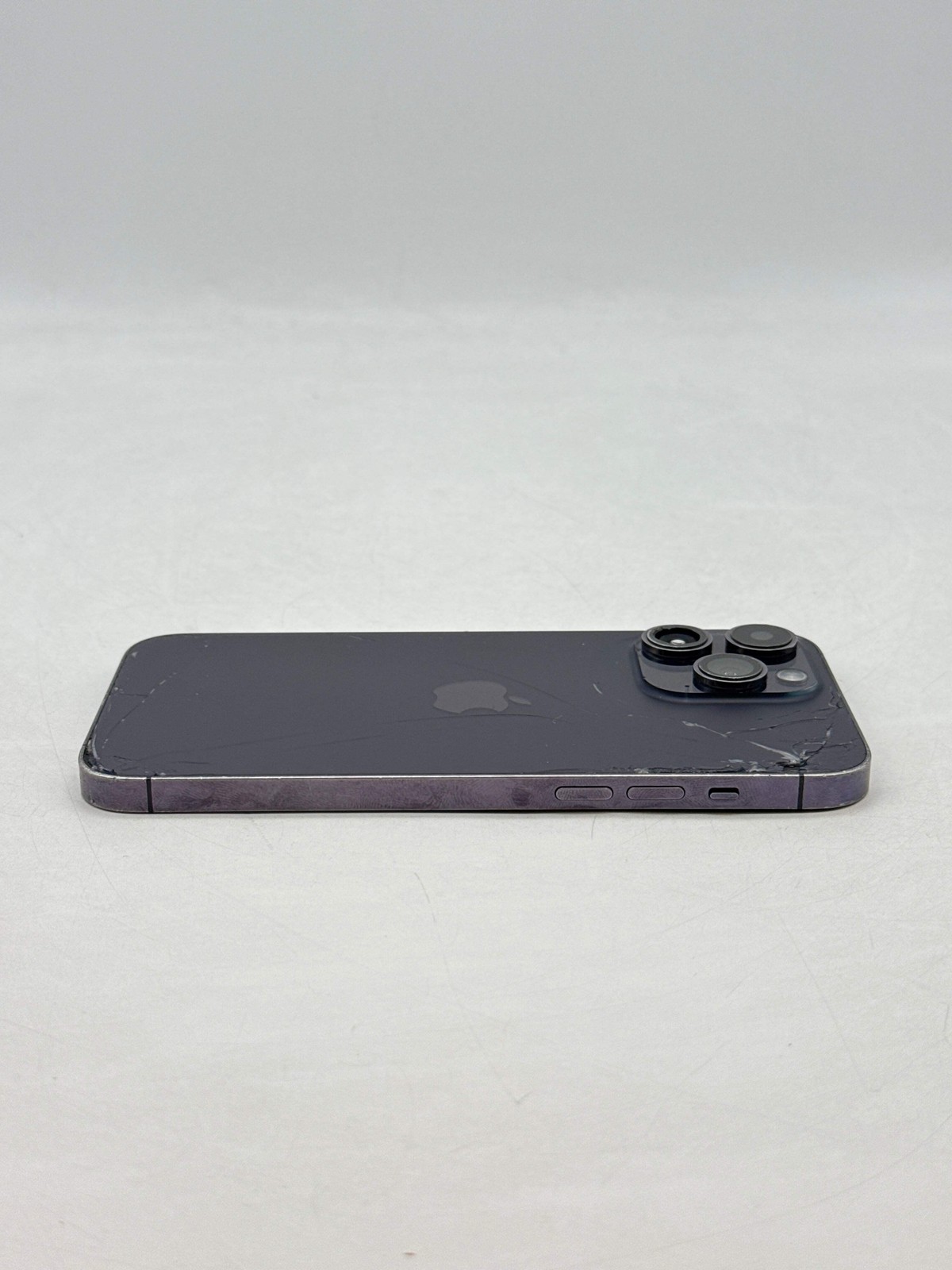 Unlocked Apple iPhone 14 Pro Max A2651 128GB Deep Purple – Cracked Read!