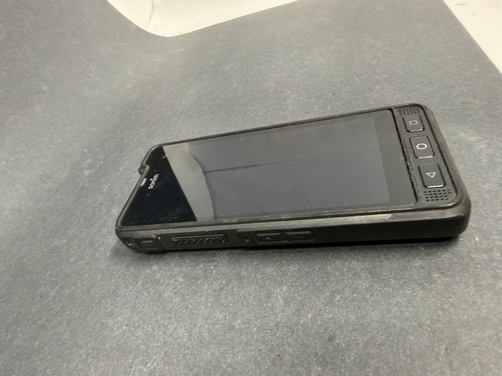 Sonim XP8 XP8800- 64 GB SPRINT SIM LOCKED Tested Works