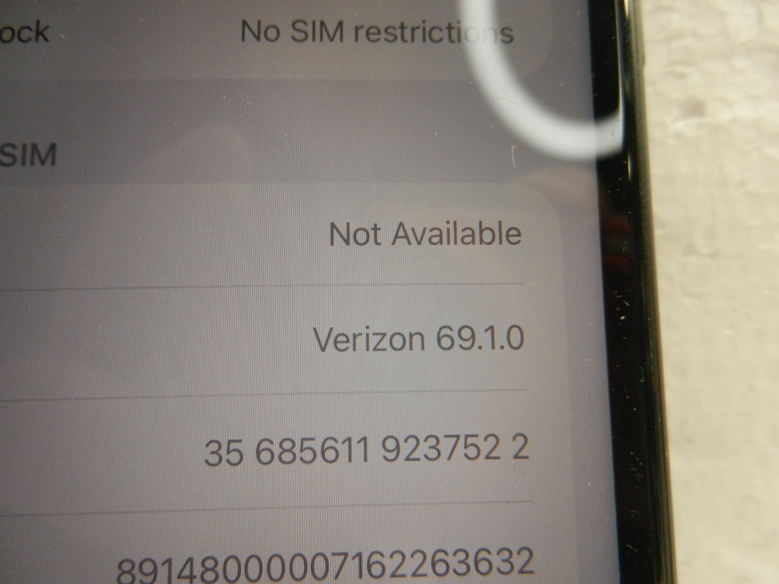A2111 Apple iPhone 11 VERIZON MHC43LL/A Black – PreOwned