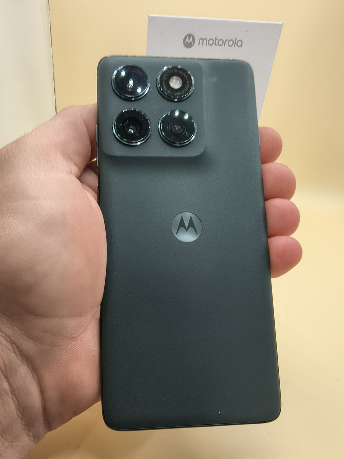 Motorola Edge 2025 XT2519-1 Screen Cracked 256GB
