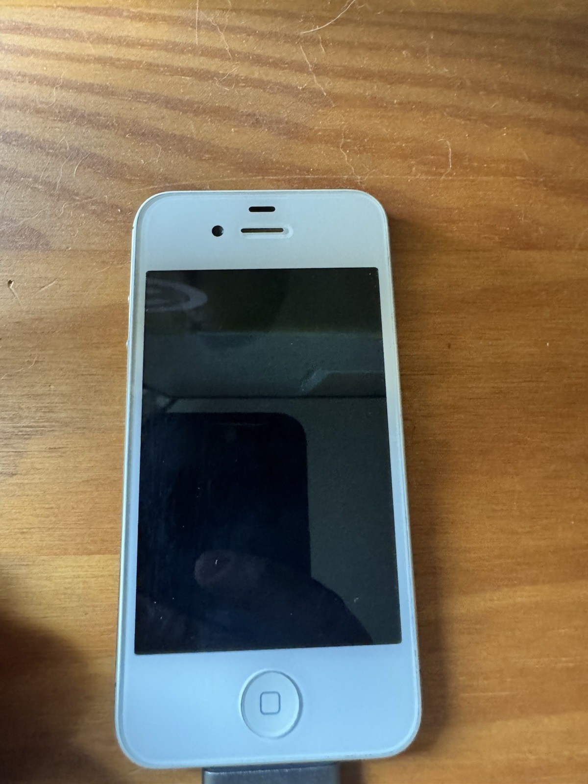 Apple iPhone 4s – 16 – WHITE Password Locked A1349 Movie Prop