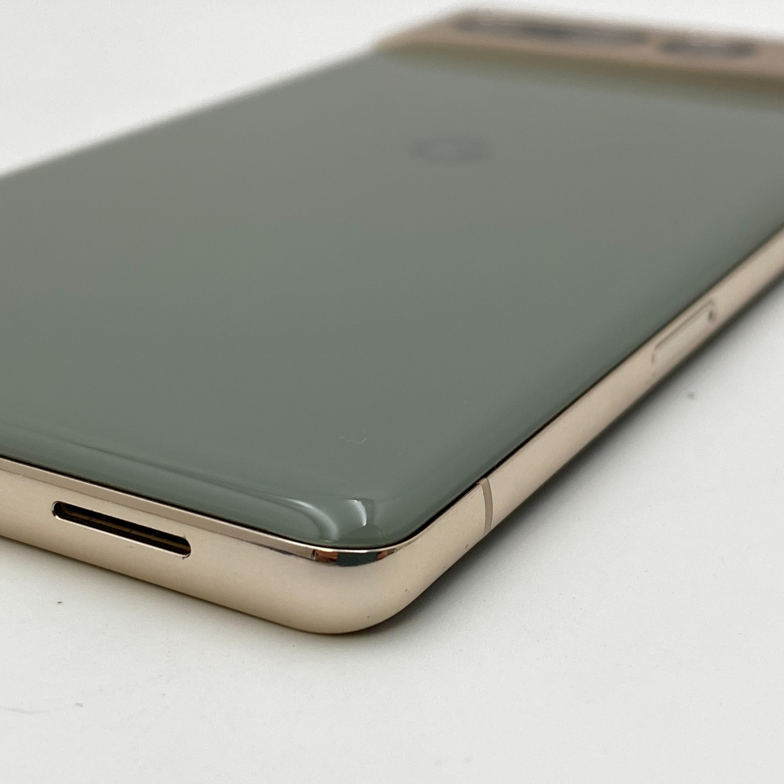 Google Pixel 7 Pro – 128GB – Hazel (Unlocked) – Very Good Condition