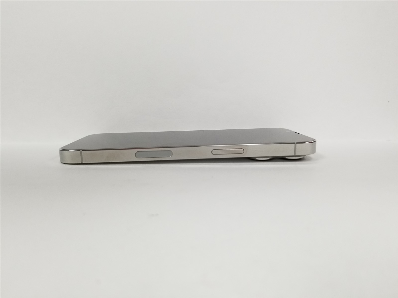 Apple iPhone 13 Pro 1TB Silver A2483 (Unlocked) EXCELLENT