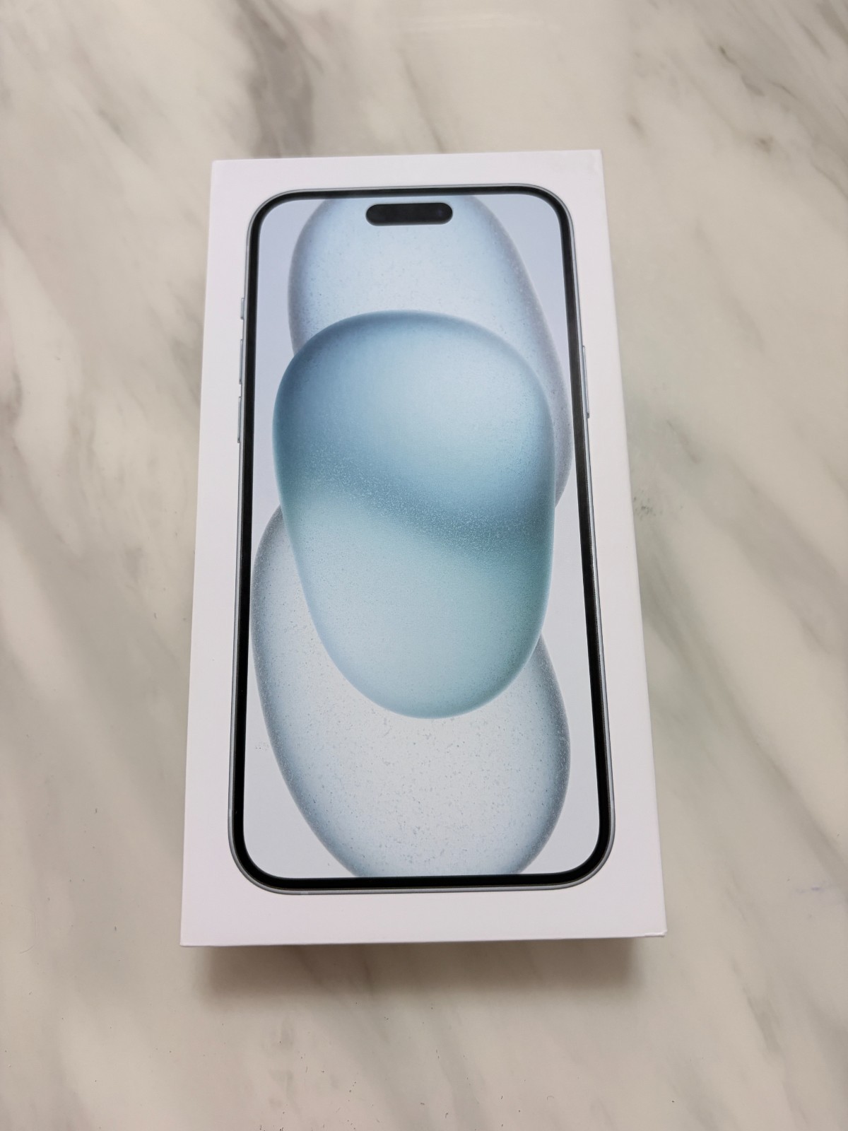 Apple iPhone 15 – 128 GB – Blue – UNLOCKED – VERY GOOD CONDITION