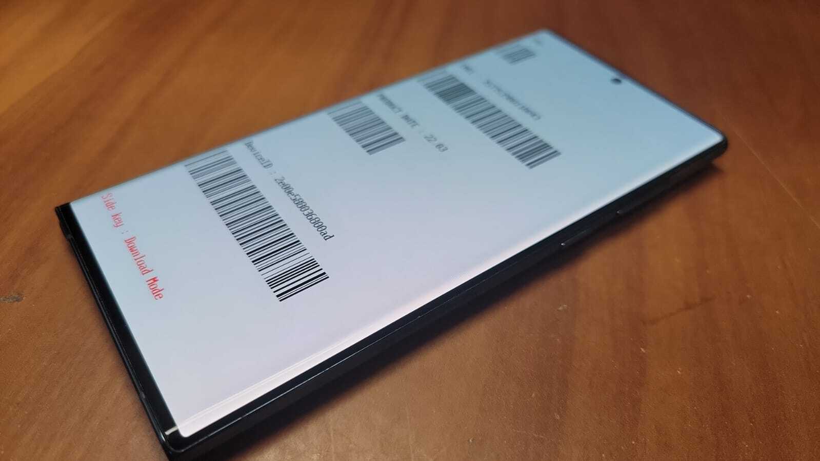 Samsung Galaxy S22 Ultra SM-S908U1 – 128gb – FACTORY UNLOCKED CDMA + GSM – GOOD