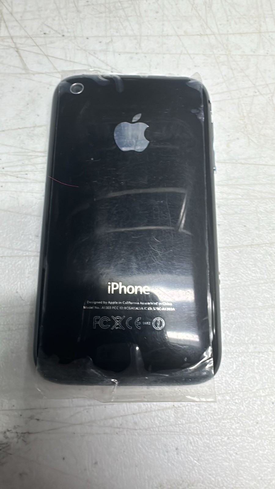 Apple iPhone 3GS Smartphone Not Turning on Phone for Parts Only