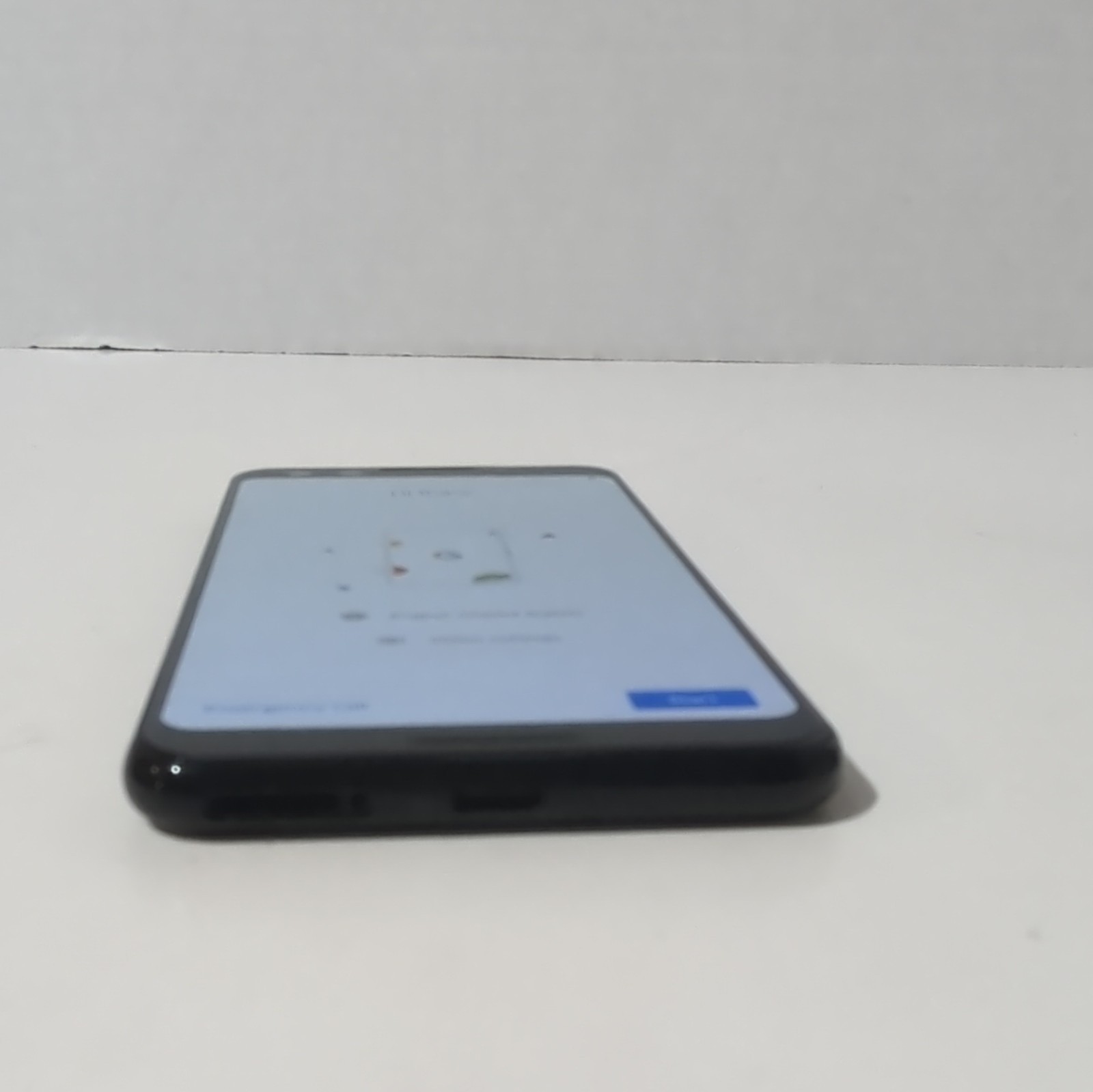 Google Pixel 3 64GB Just Black Verizon Smartphone 5.5″ OLED Display