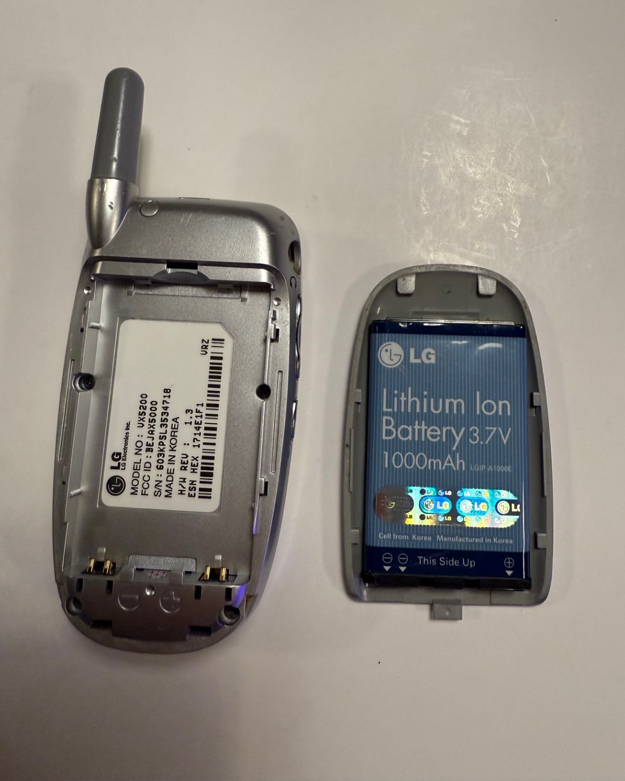 LG VX5200 Flip Phone Verizon Camera Speakerphone (UNTESTED)