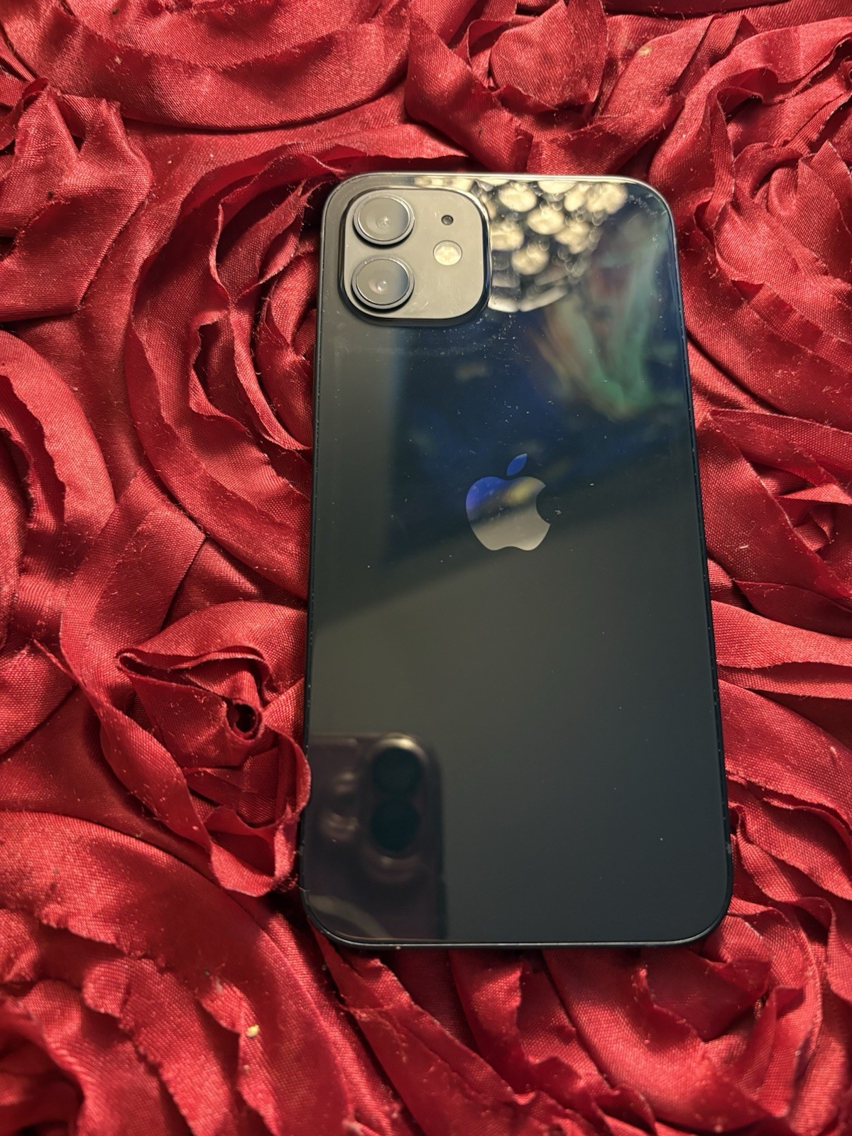 Apple iPhone 11 Black Bar Smartphone Dual Camera 12MP iOS Built-In Memory