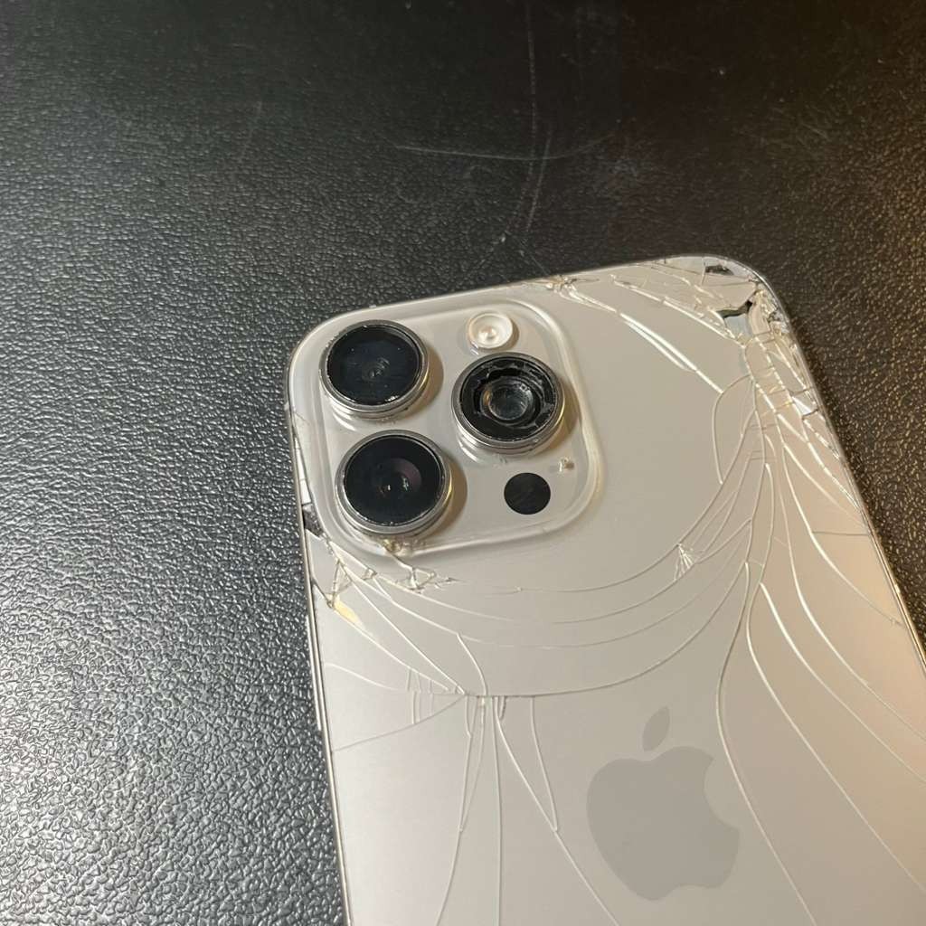 Apple iPhone 16 Pro Max – 256 GB – Natural Titanium (Unlocked) – PARTS ONLY/READ