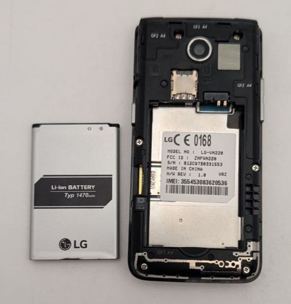 LG Exalt VN220 Verizon 4G LTE Flip Smartphone 5MP Camera Silver Not Working READ