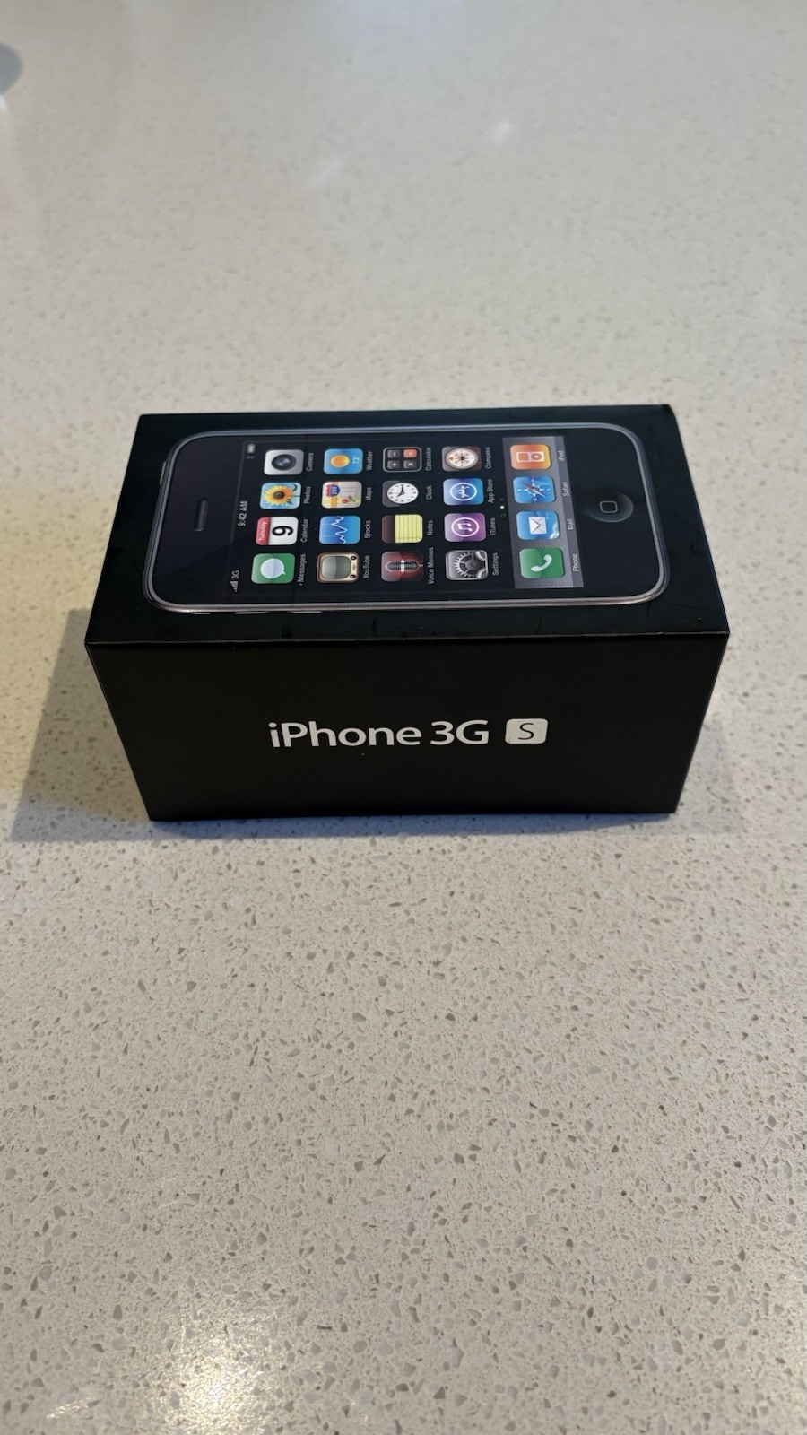 Apple iPhone 3GS – 32GB – Black (Unlocked) A1303 (GSM) (AU Stock)