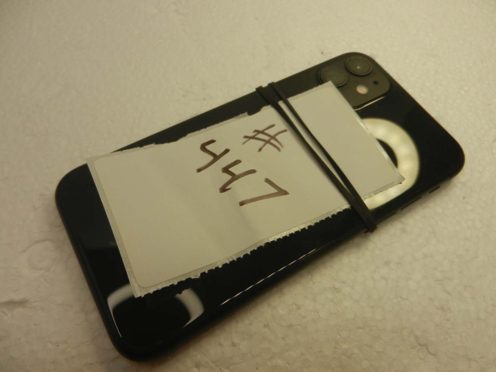 A2111 Apple iPhone 11 VERIZON MHC43LL/A Black – PreOwned