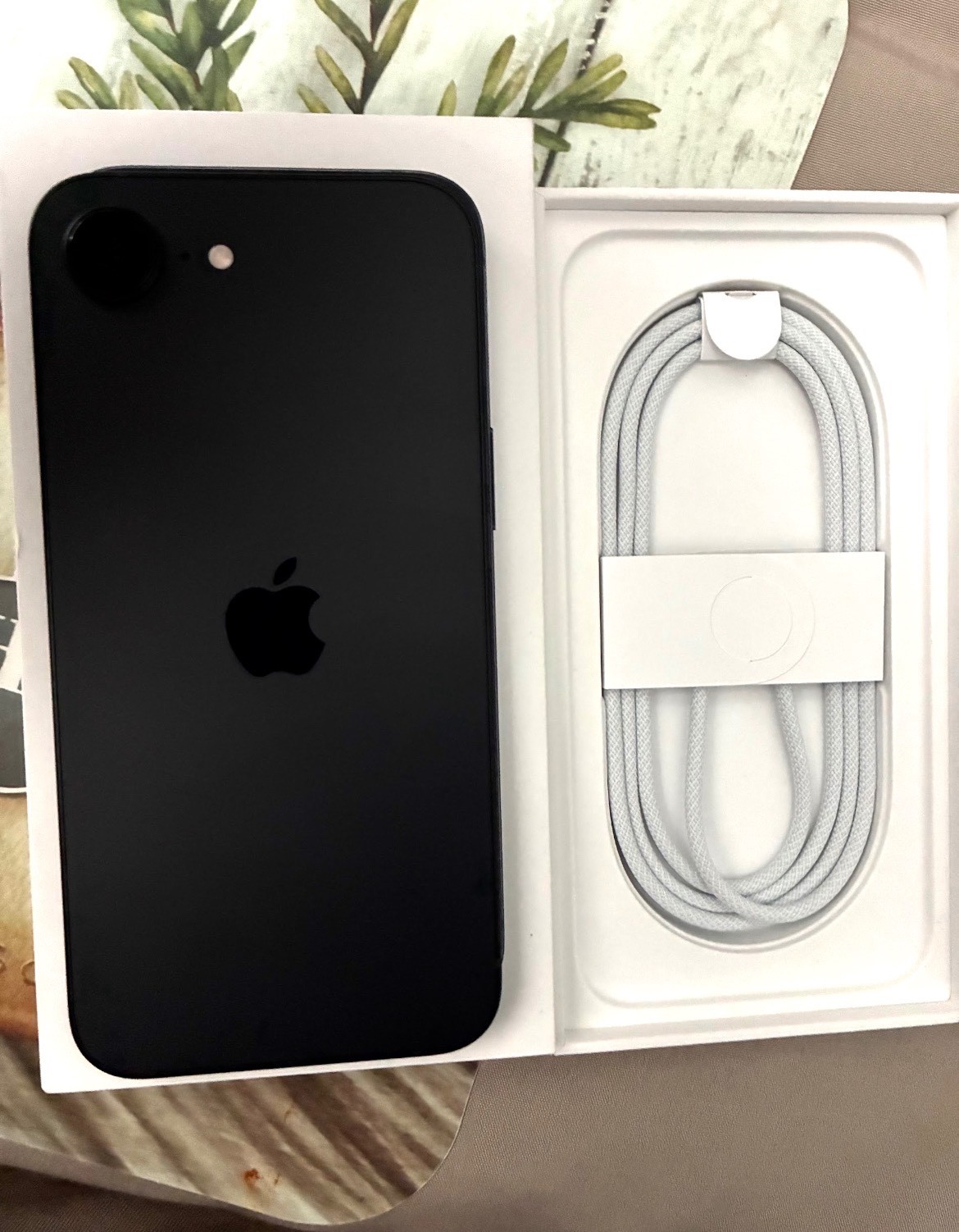 Apple iPhone 16e – 128 GB – Black (Cricket Wireless) new