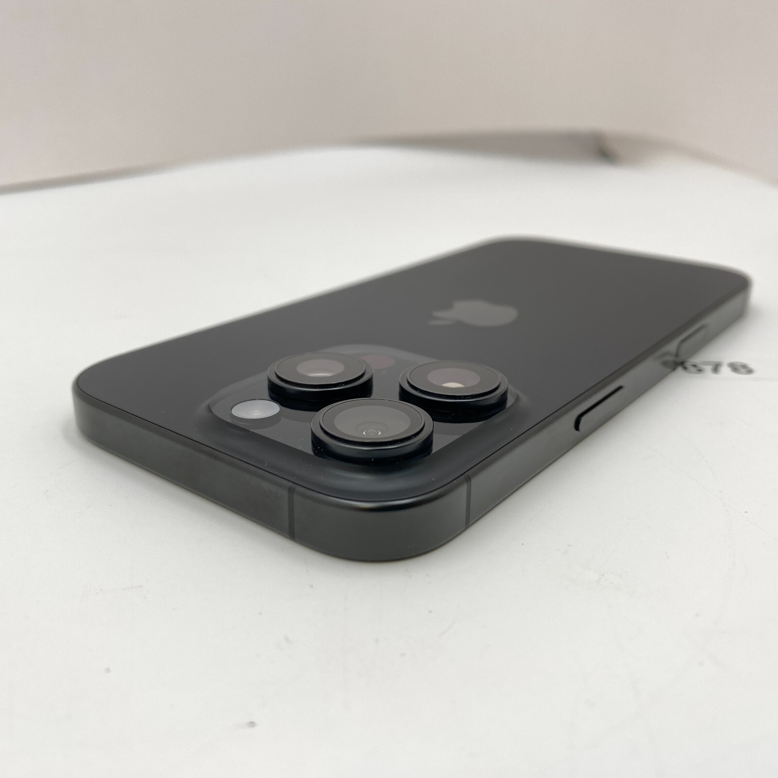 Apple iPhone 16 Pro – 128GB – Black Titanium (Unlocked) -Open Box