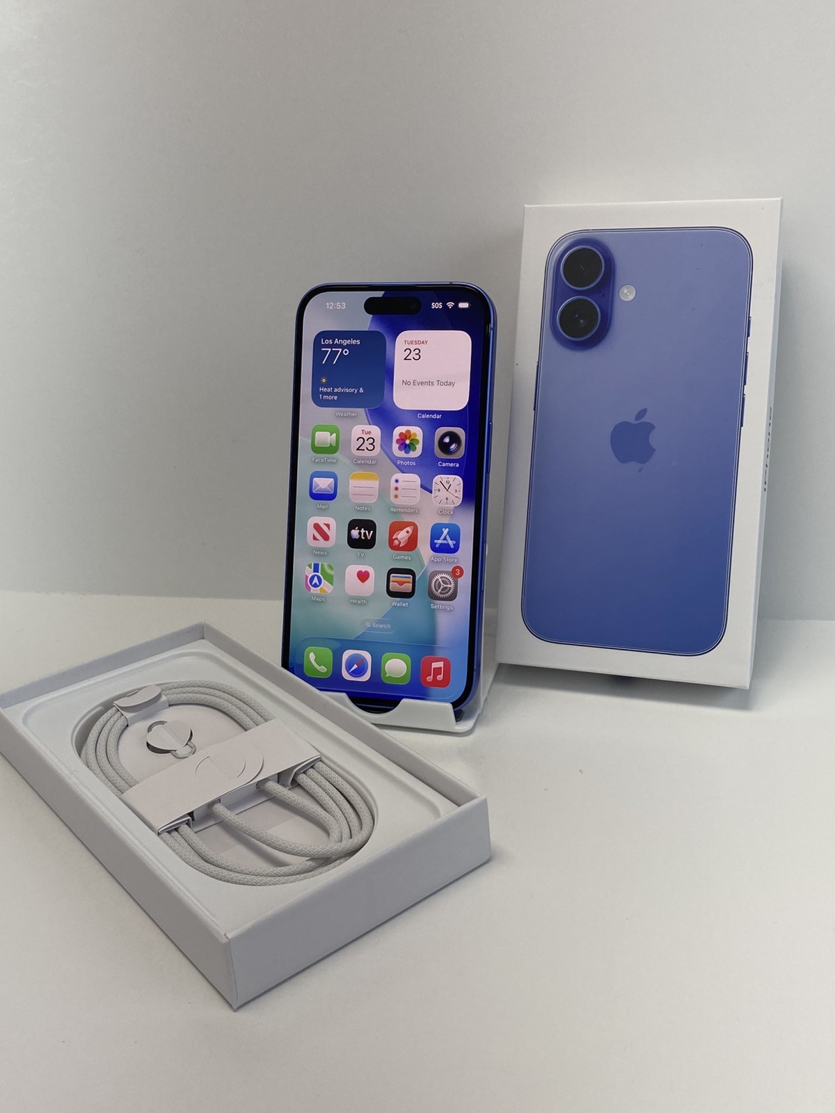 Apple iPhone 16 A3081 256GB Ultramarine 94% battery health Unlocked device