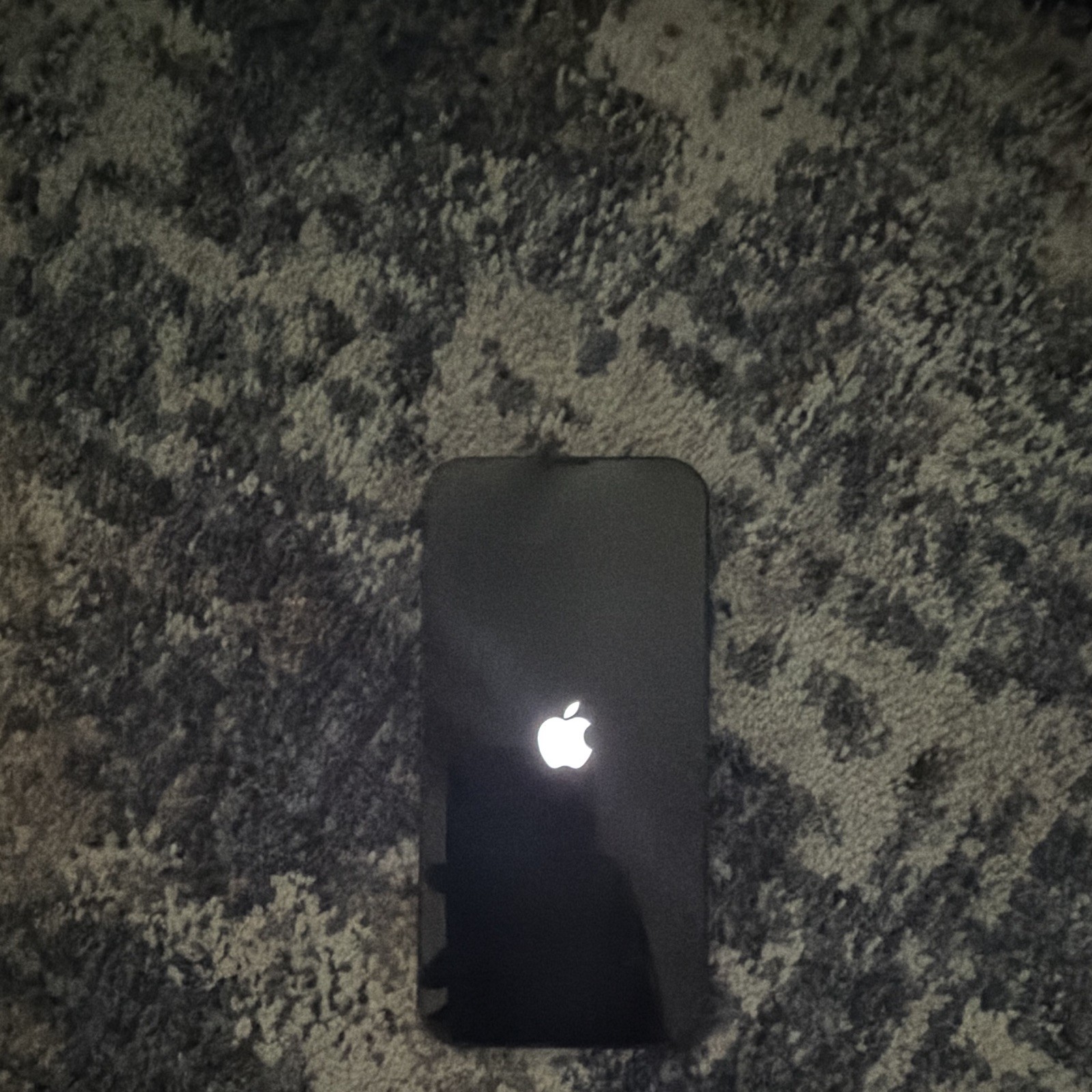 Apple iPhone 13 128GB Black Bar Smartphone 12MP Dual Rear Camera
