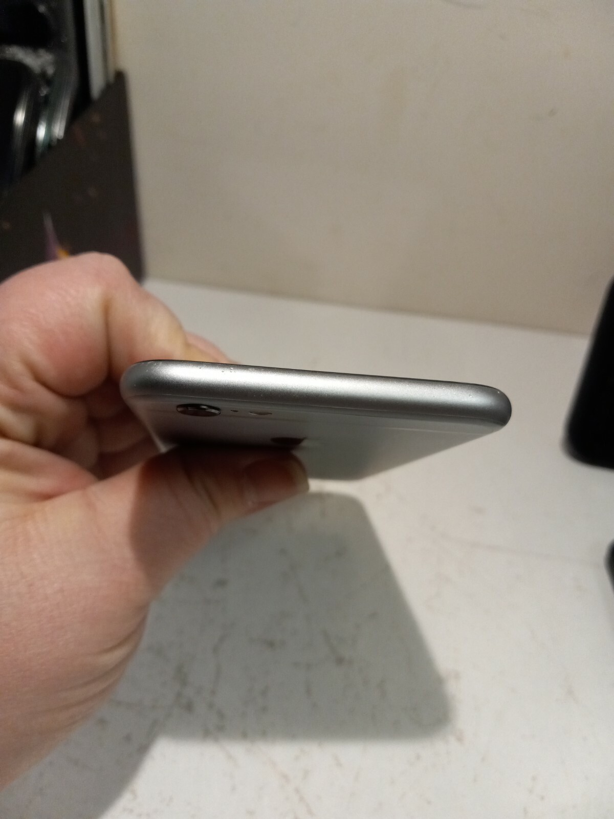 Apple iPhone 6s 32GB Sprint Space Gray A1688 – Good Shape