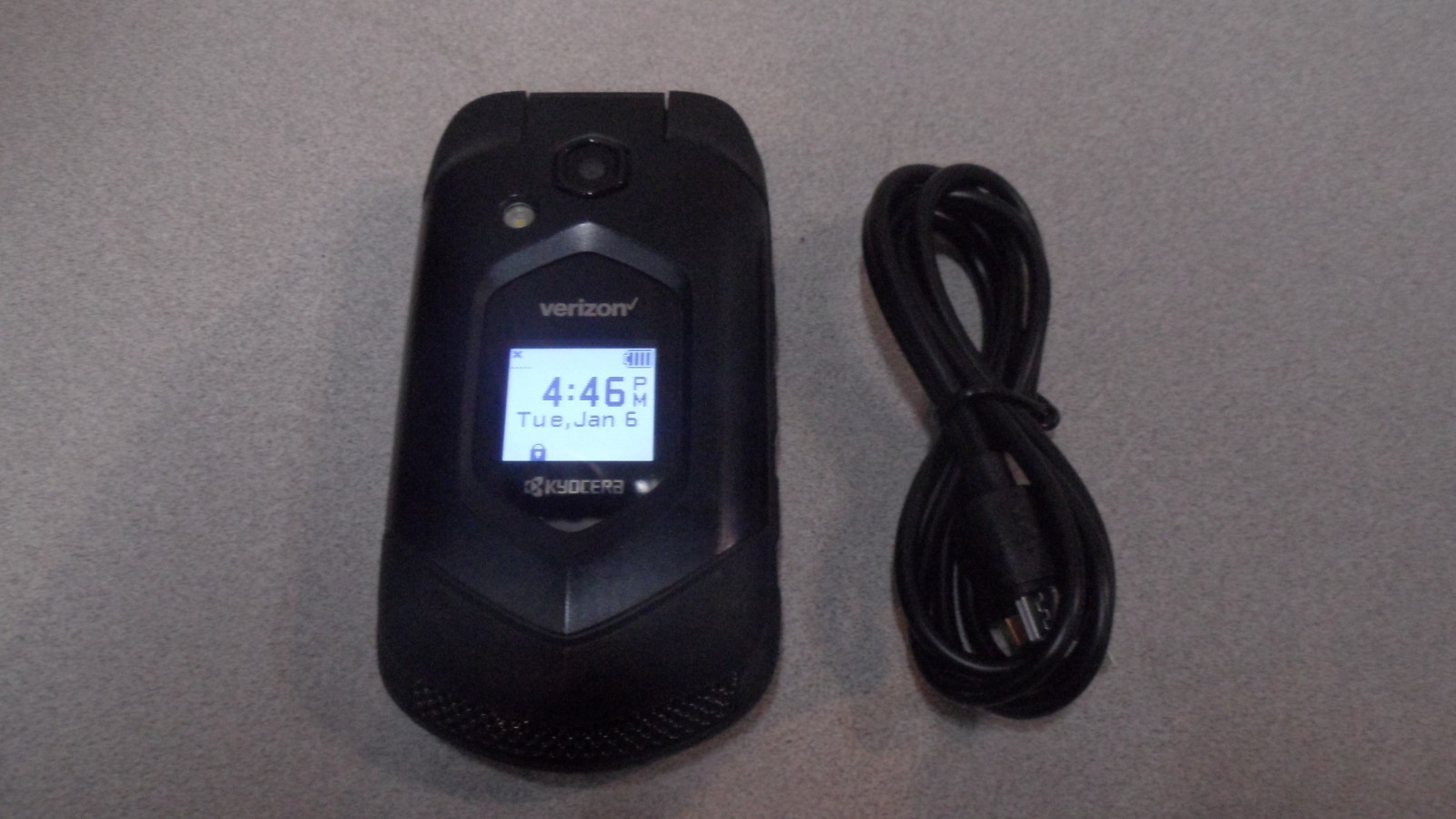 Kyocera DuraXV 4G LTE E4610 16GB Black Verizon RUGGED Flip Phone EXCELLENT