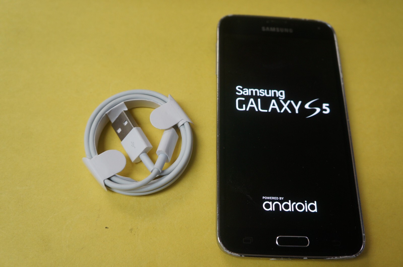 Samsung Galaxy S5 16GB Gray (Sprint) FREE BUNDLE & SHIPPING