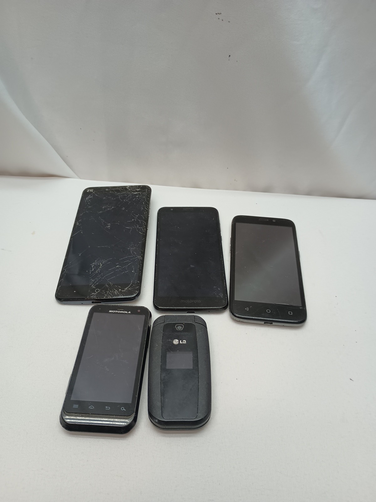 Cell Phone Bundle Lot of 5 FOR PARTS ONLY Mix Model