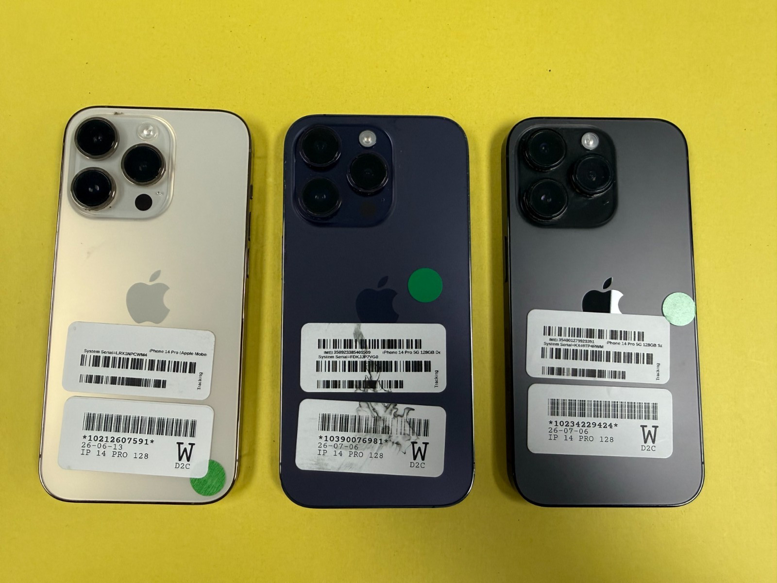 Apple iPhone 14 Pro – 128GB /256GB/ 1TB – (Unlocked) Pick Color – Average