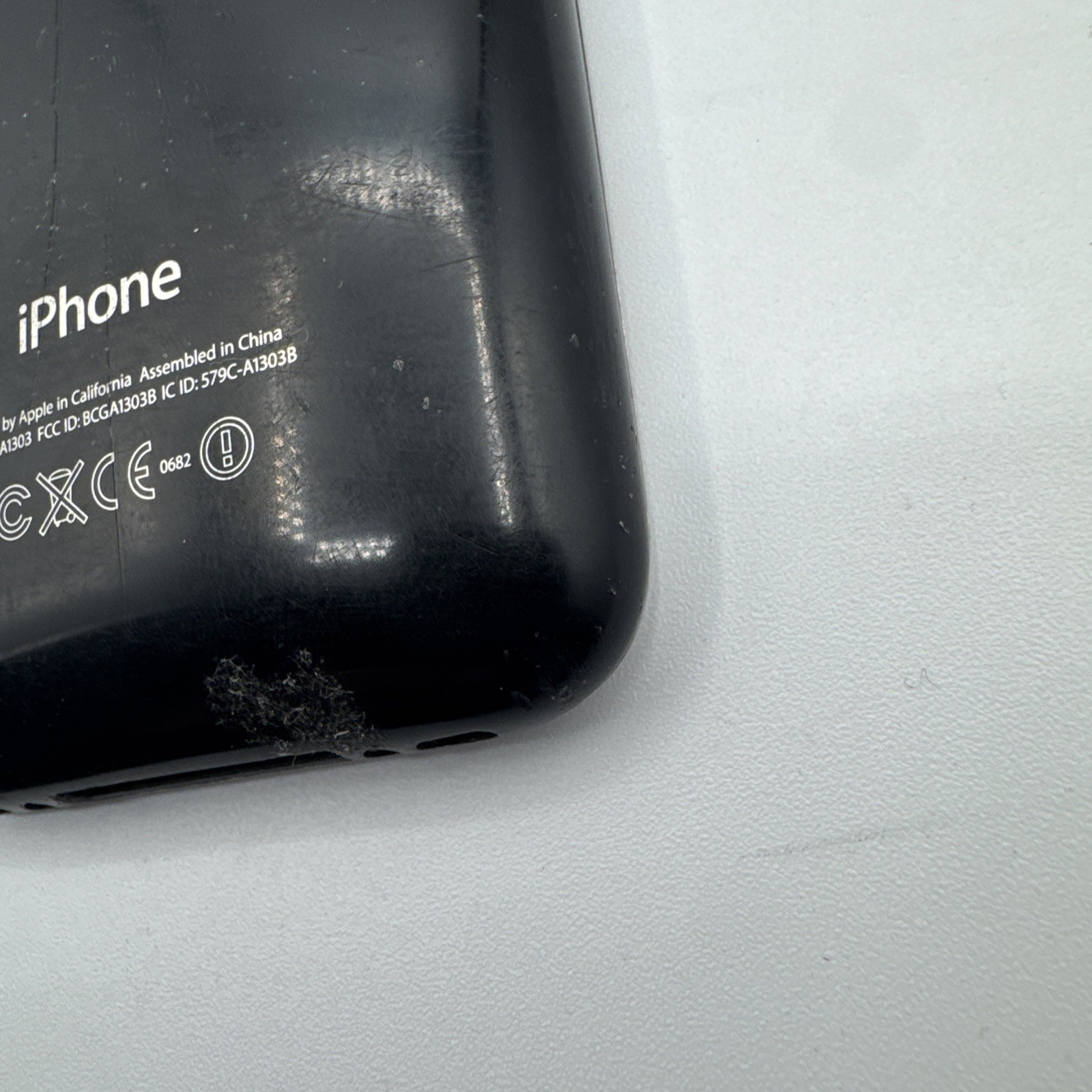 Apple iPhone 3GS 8GB Black A1303 AT&T GSM – iOS 4.2.1 Collectible Parts Only