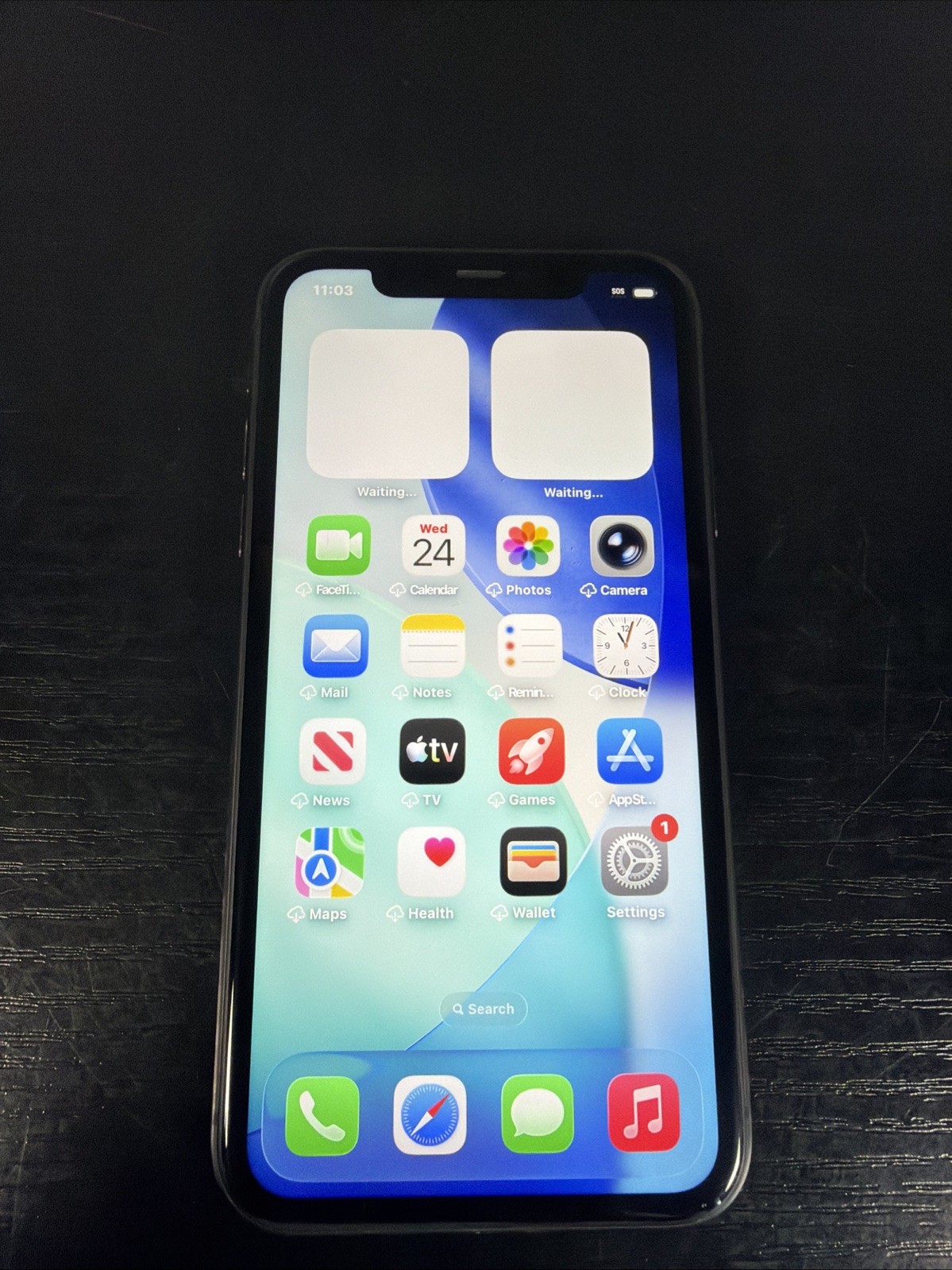 Unlocked Apple iPhone 11 64 GB Black 73% Battery Health