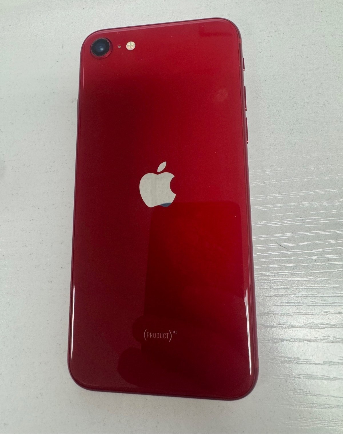 Apple iPhone SE 3rd Gen – 128GB – Red (Unlocked) – Good Condition
