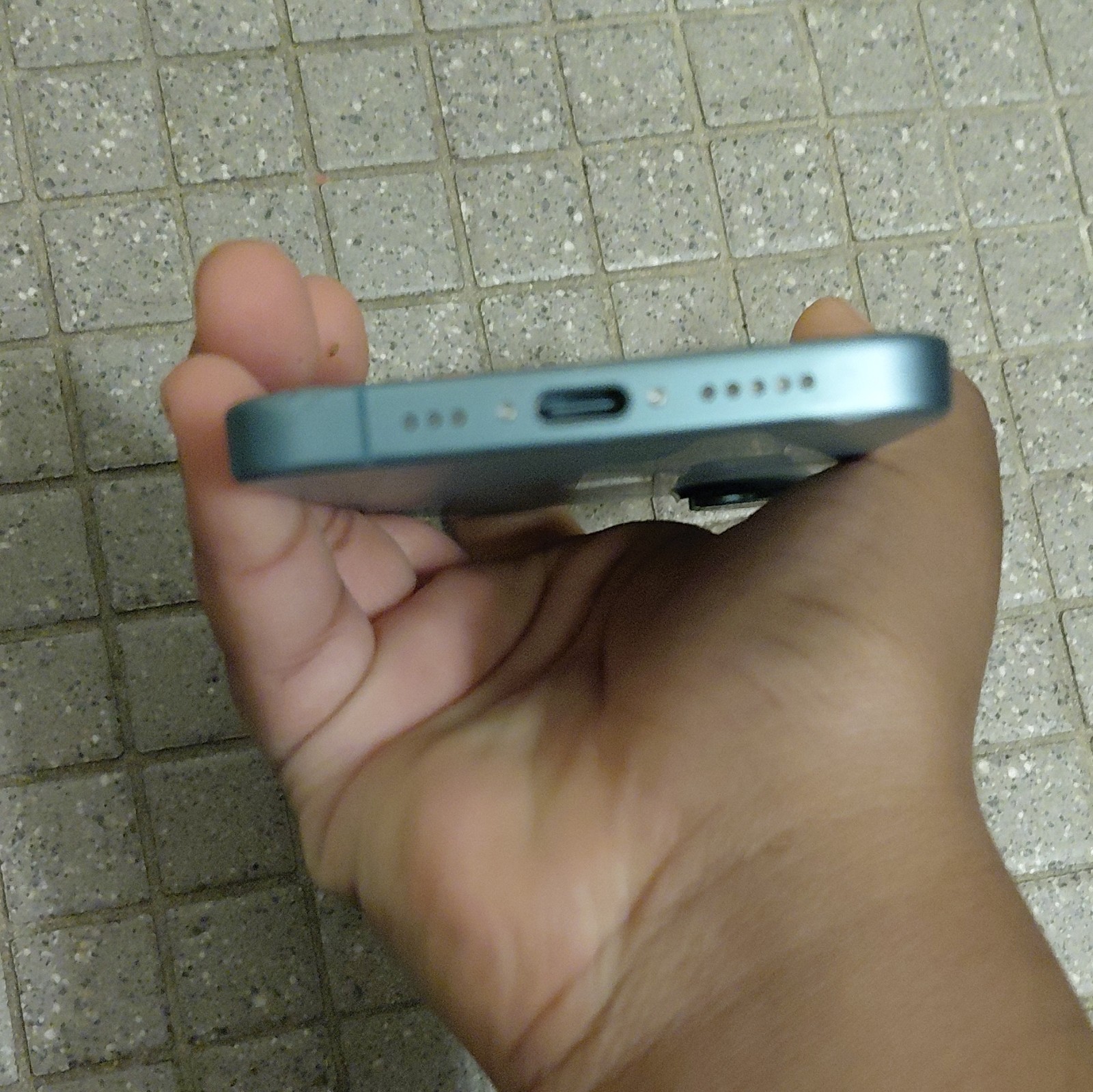 Apple iPhone 16 Teal Verizon Unlocked Smartphone 12MP Camera iOS