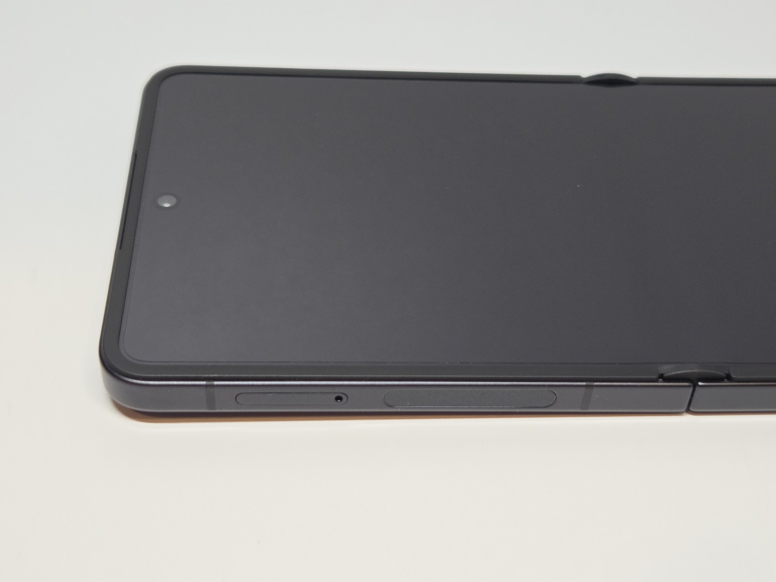 Samsung Galaxy Z Flip 7 SM-F766U – 256GB – Jetblack (Verizon) Smartphone