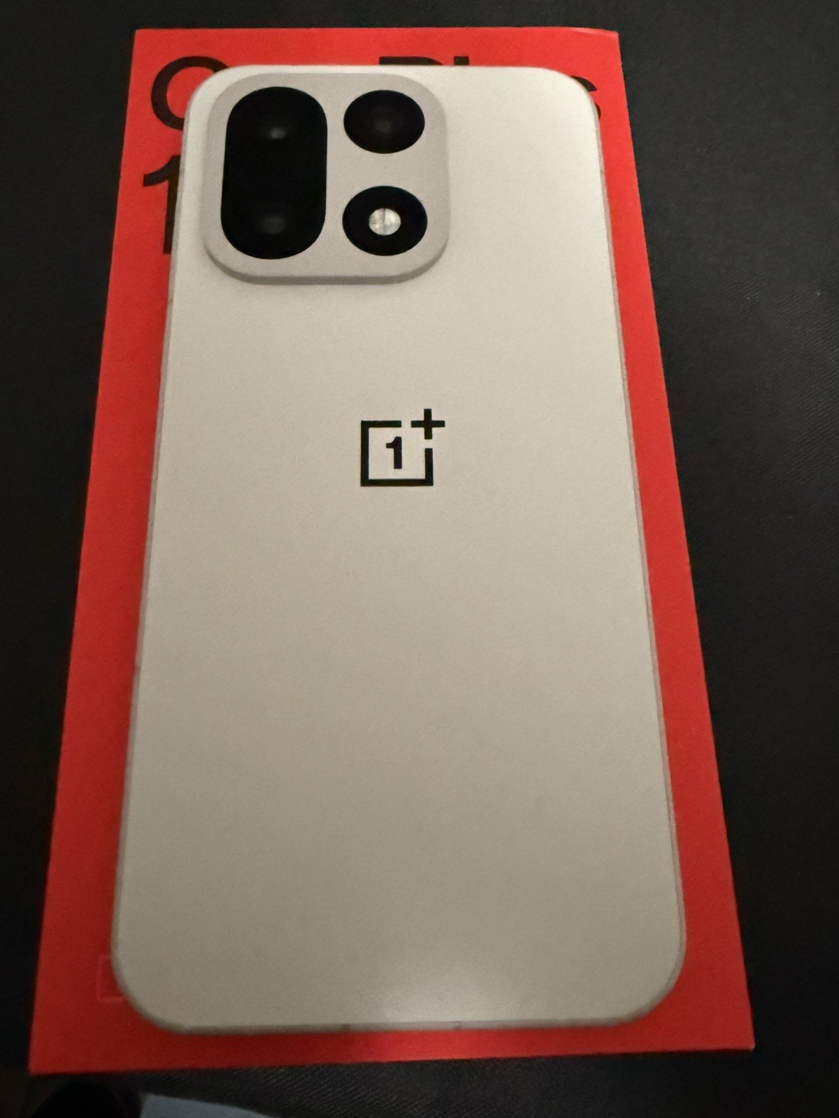 One Plus 15 Dual Sim 5G 50MP Fast Charging Smartphone USA Excellent Condition