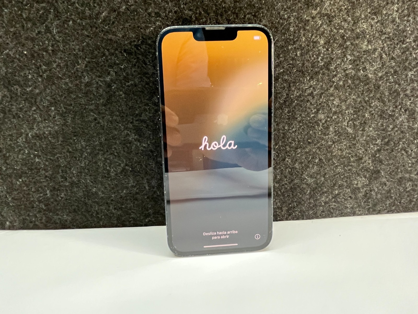 APPLE IPHONE 14 MIDNIGHT – AT&T- eSIM ONLY- 128GB – SCRATCHES ON BODY ( A2649