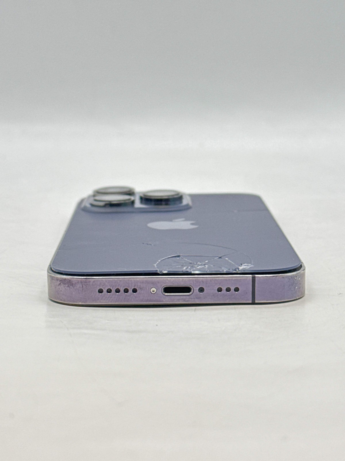 Unlocked Apple iPhone 14 Pro 6.1″ A2650 128GB Deep Purple For Parts #228
