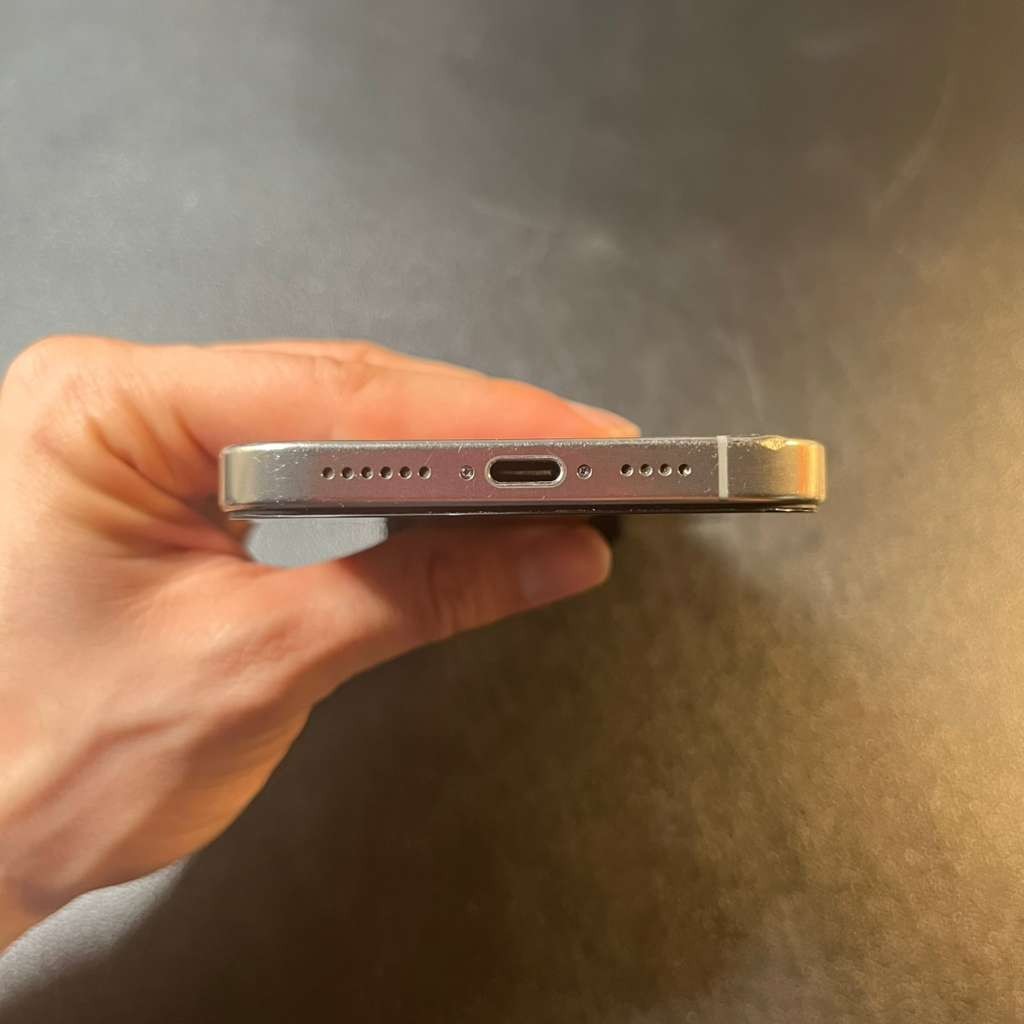 Apple iPhone 16 Pro Max – 256 GB – Natural Titanium (Unlocked) – PARTS ONLY/READ