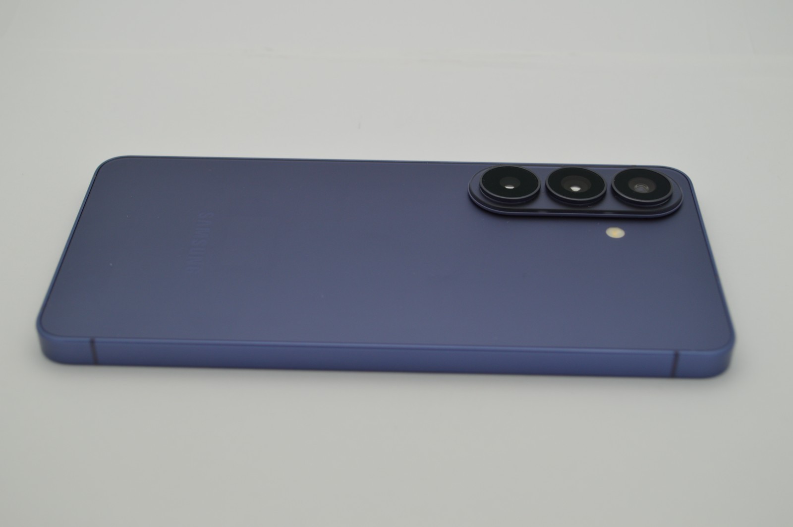 OPEN BOX Samsung Galaxy S26 256GB SM-S942U COBALT VIOLET AT&T ONLY