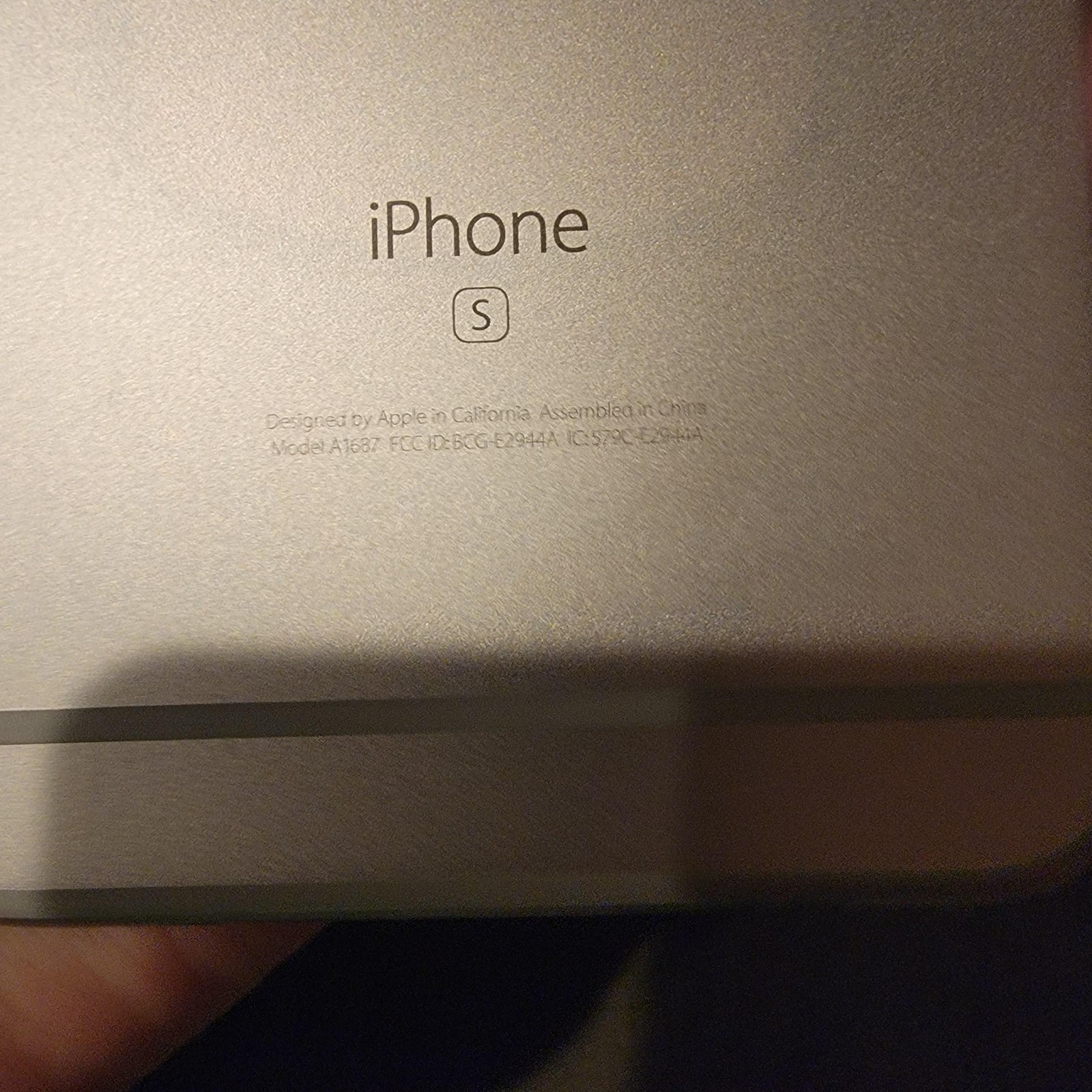Apple IPhone 6s Silver 4.7in Touchscreen Touch ID Single SIM Unlocked No SIM