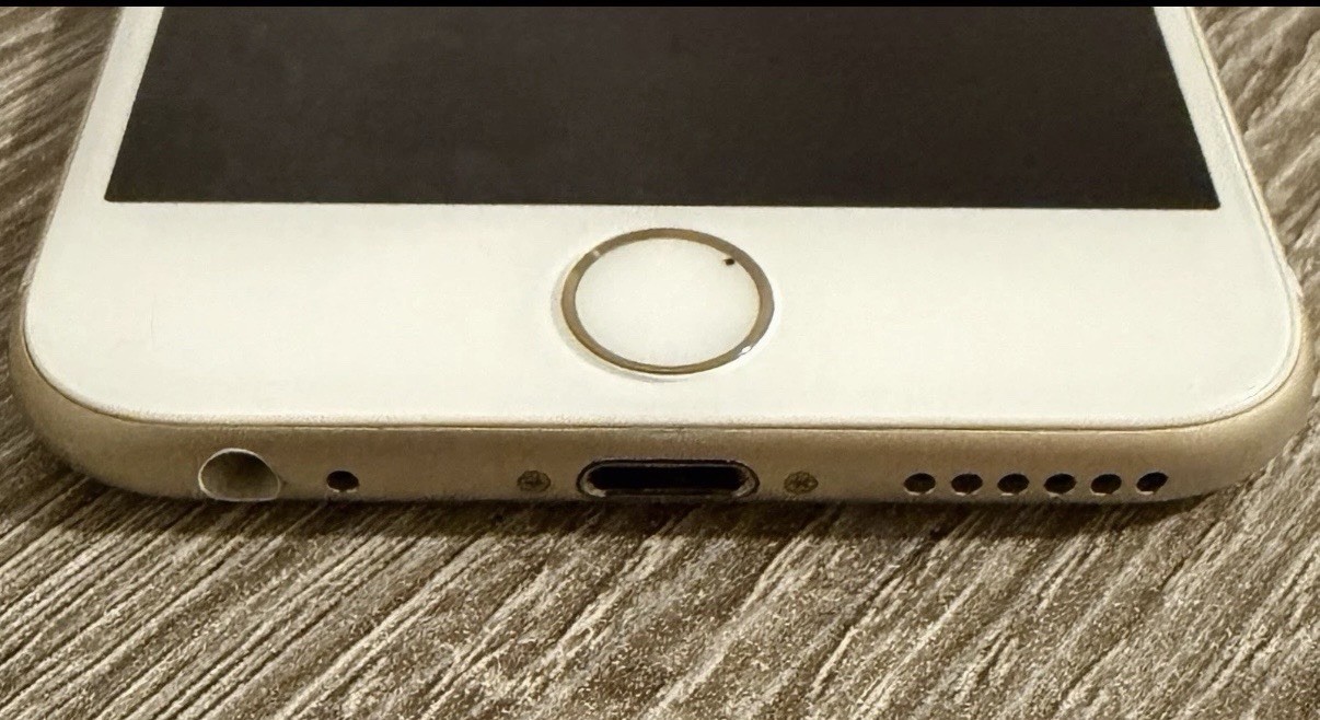 Apple iPhone 6s 128GB Gold 4.7in 12MP iOS GSM Single SIM A1633 Used